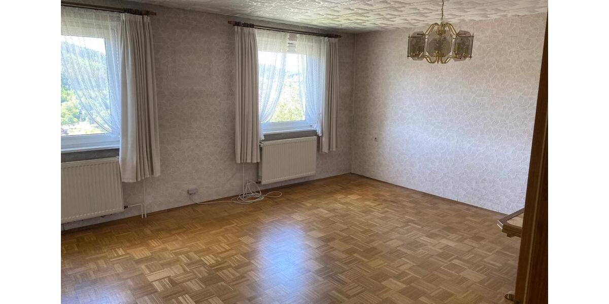 Doppelhaushälfte Furtwangen im Schwarzwald - 8 Zimmer, 150 m&sup2;, 298.000&euro; | Angebot:27053634