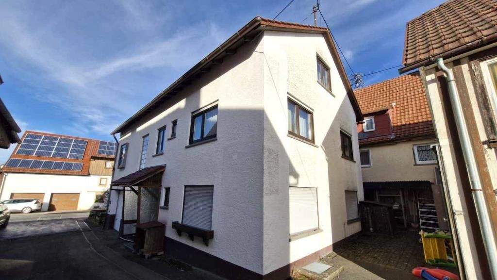 Einfamilienhaus Nagold-Hochdorf Hochdorf - 8 Zimmer, 191 m&sup2;, 362.000&euro; | Angebot:25745176