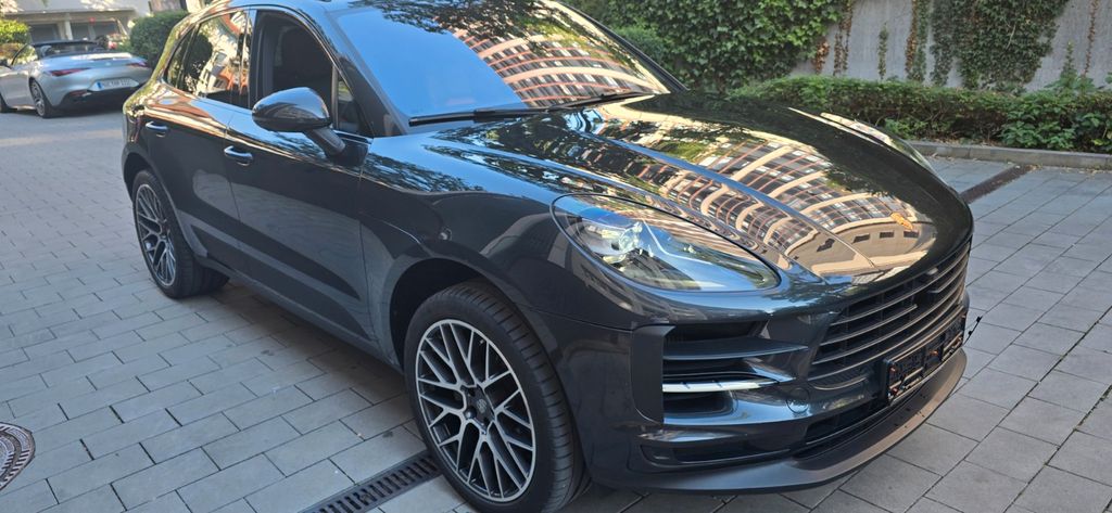 Porsche Macan 81.900 km 48.799 &euro; München 80689