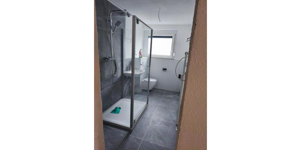 Hochparterre Eningen unter Achalm - 4 Zimmer, 83 m&sup2;, 1.200&euro; | Angebot:25045589