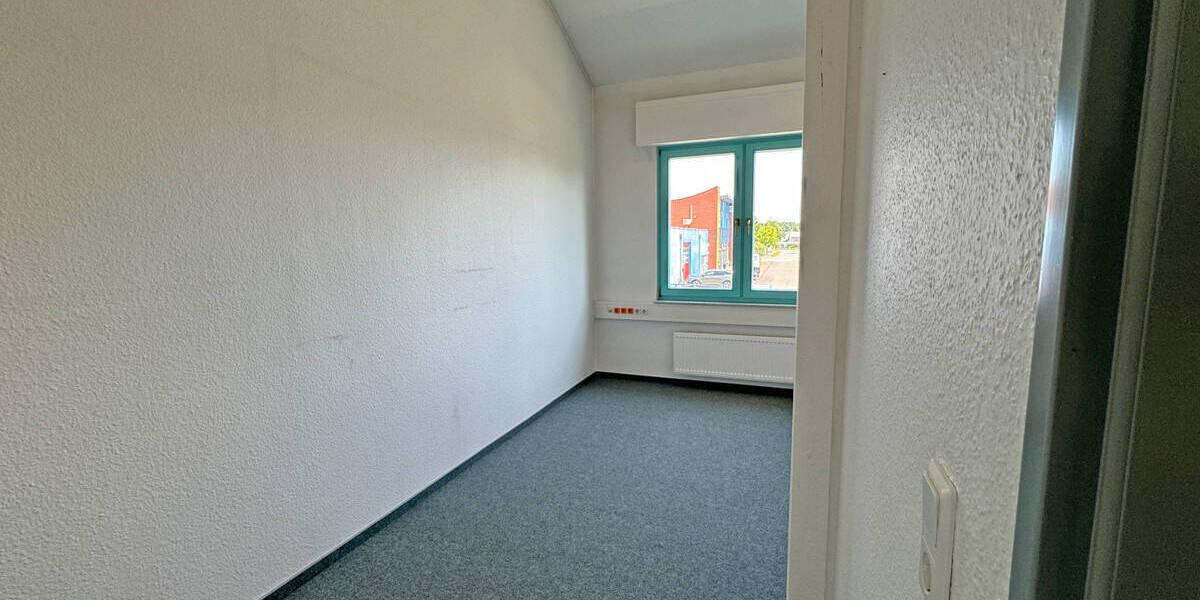 Gewerbeobjekt Voerde Holthausen - 7 Zimmer, 420.000&euro; | Angebot:19326343