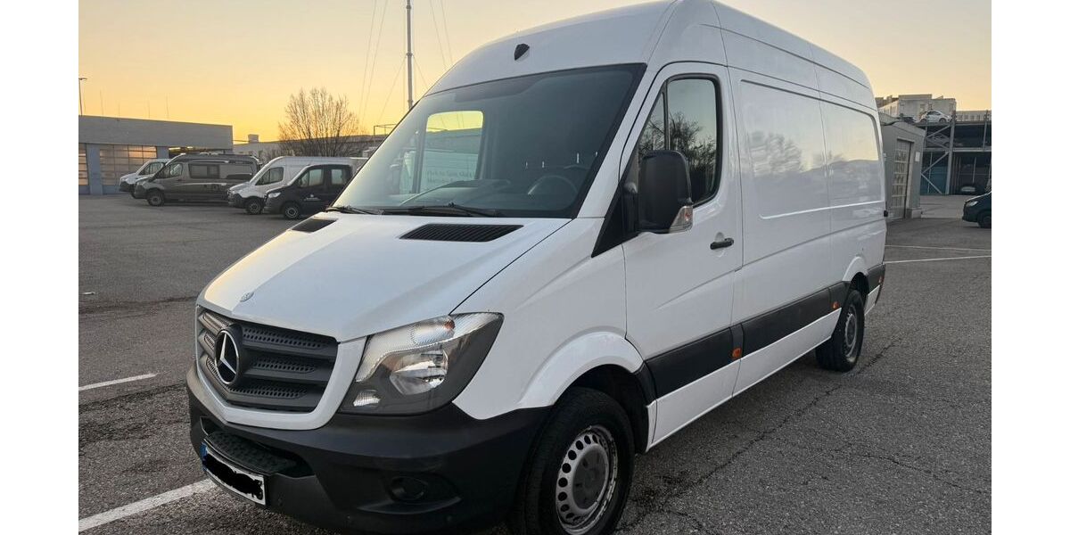 Mercedes-Benz Sprinter 176.000 km 15.000 &euro; München 81739