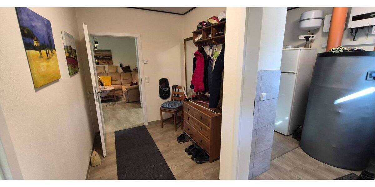 Moderner, neuwertiger Bungalow mit PV-Anlage, Wärmepumpe, Wallbox, Klima, Vollbad, EBK, 3 Carports uvm. - Bungalow Gorleben | Angebot:26573092