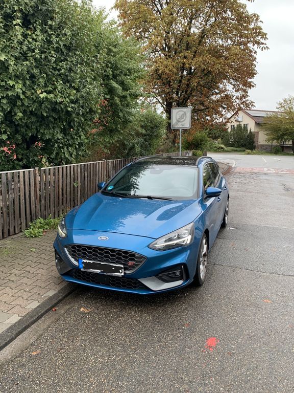 Ford Focus 36.000 km 26.500 € Lorsch 64653