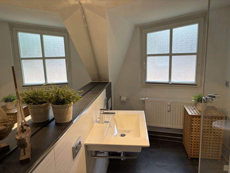 Fast am Strand! Atelier-Wohnung über2 Ebenen