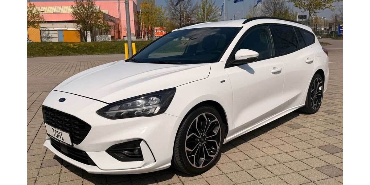 Ford Focus 199.500 km 9.900 &euro; München 81243