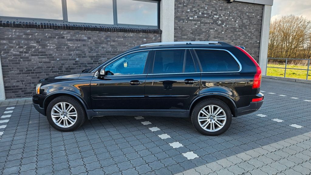 Volvo XC90 213.000 km 10.400 &euro; Mittelangeln 24986