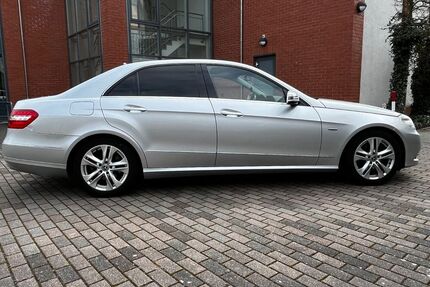 Mercedes E 220