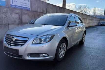 Opel Insignia 241.000 km 2.500 € Dresden 01257