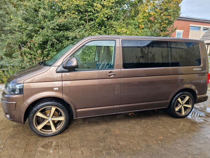 VW T5 Multivan 303.000 km 13.900 € Aham 84168