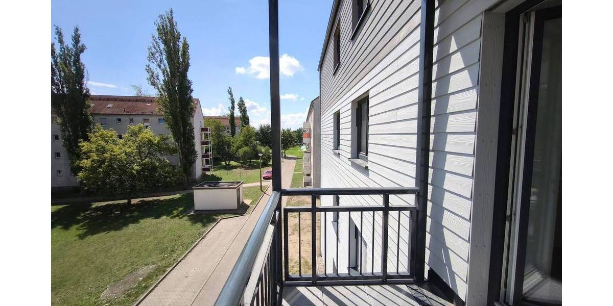 Etagenwohnung Merseburg Kötzschen - 4 Zimmer, 73 m&sup2;, 532&euro; | Angebot:26555424