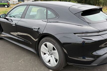Porsche Taycan 148.997 km 51.898 &euro; Burbach 57299