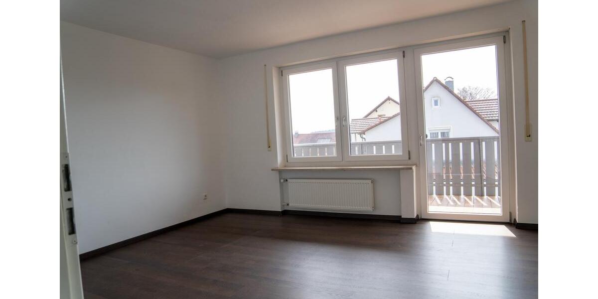 Etagenwohnung Regensburg Galgenberg - 5 Zimmer, 119 m&sup2;, 1.940&euro; | Angebot:25881477