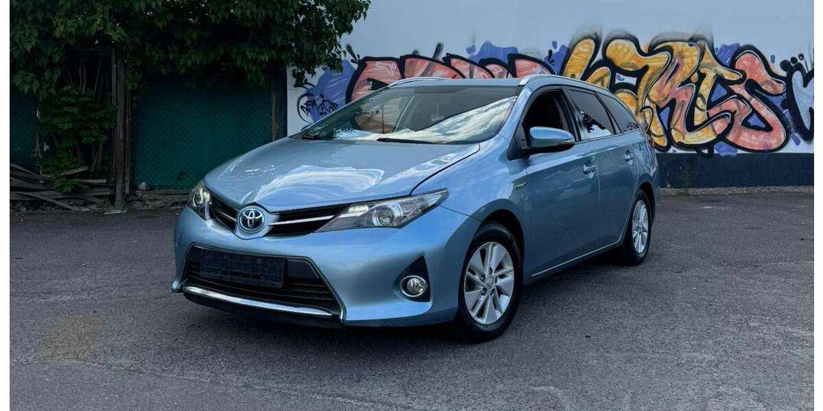 Toyota Auris 184.788 km 7.995 &euro; Berlin, Stadt 13583