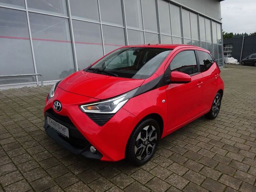 Aygo (X)