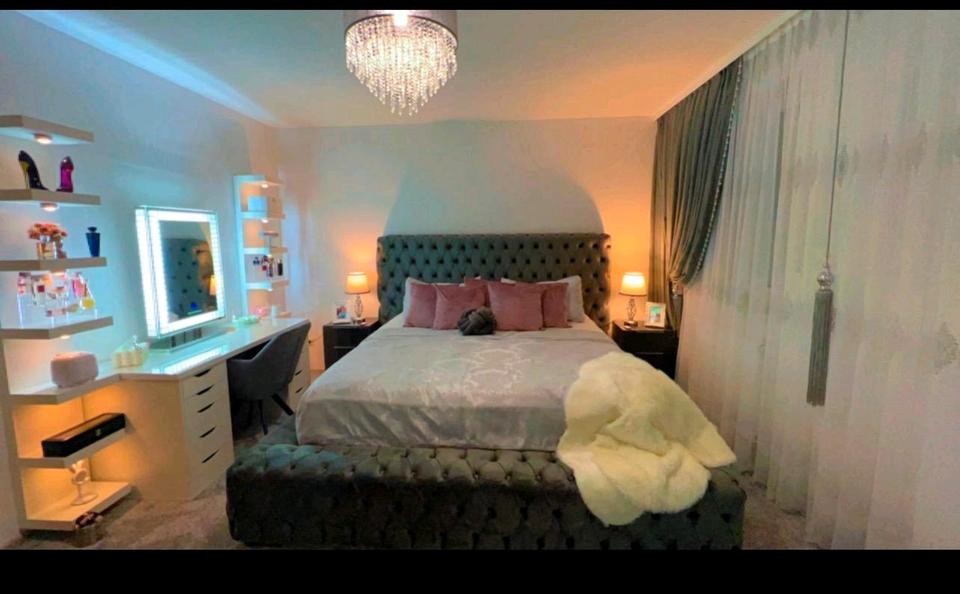 Reihenhaus Gera Bieblach-Ost - 7 Zimmer, 140 m&sup2;, 1.200&euro; | Angebot:26384578