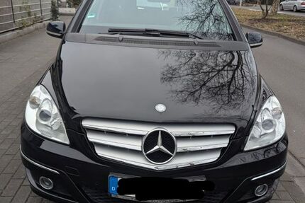 Mercedes B 180