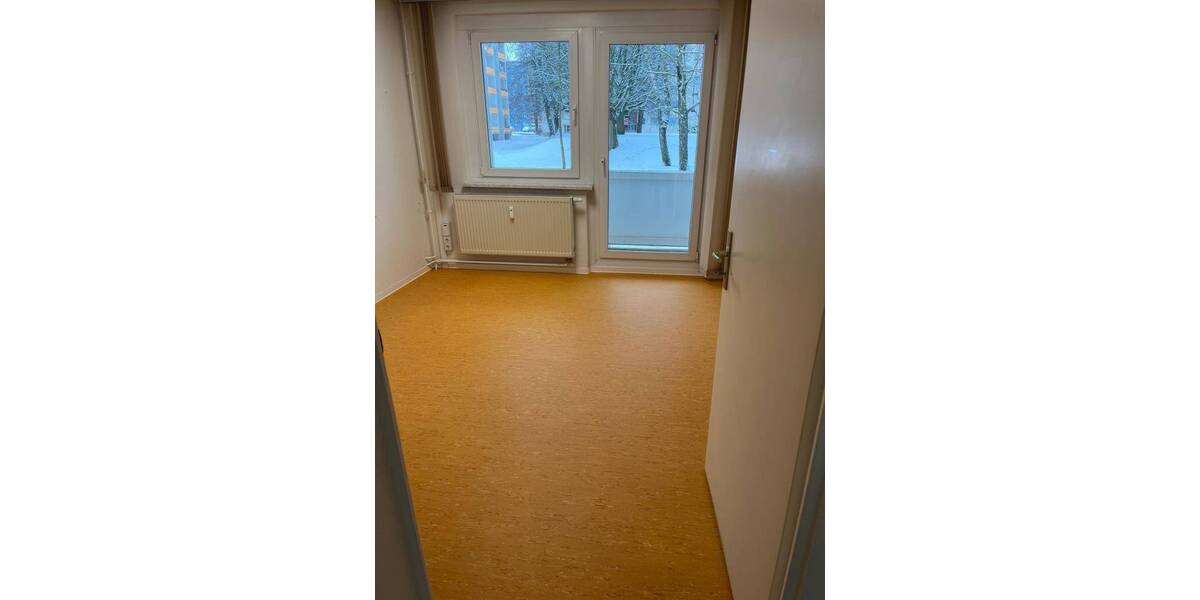 Gewerbeobjekt Chemnitz Kappel - 8 Zimmer, 163 m&sup2;, 900&euro; | Angebot:26704185