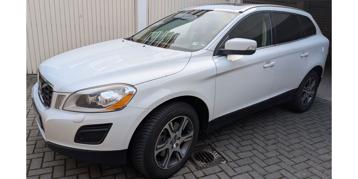 Volvo XC60 168.000 km 13.499 &euro; Ludwigshafen 67059