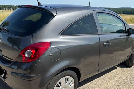Opel Corsa 102.000 km 2.500 € Radeberg 01454