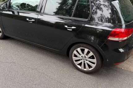 VW Golf 160.800 km 5.900 &euro; Bremen 28355