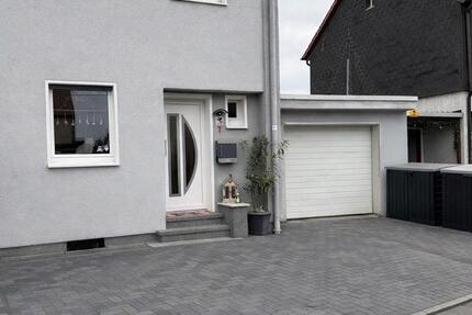 Haus Bönen - 4 Zimmer, 110 m&sup2;, 1.500&euro; | Angebot:26121762