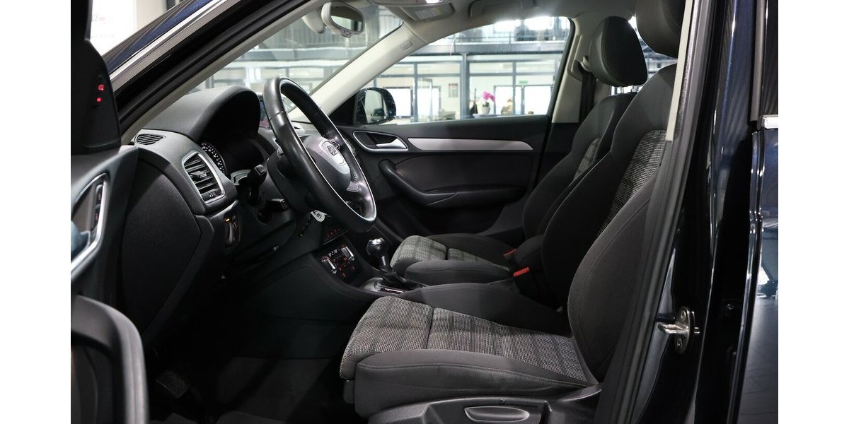 Audi Q3 2.0 TFSI QUATTRO SPORT / NAVI+KAMERA / ALLRAD 97.000 km 16.444 &euro; Hamm 59077