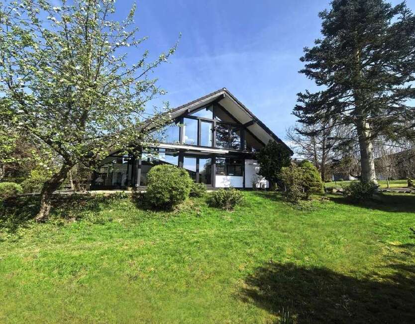 Haus zum Kaufen in Weyerbusch 497.000 € 204 m²