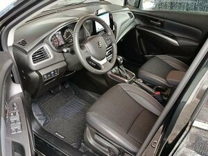 Suzuki S-CROSS 1.5 COMF.+ALLGRIP AGS Comfort+ 2.000 km 25.990 &euro; Höhenkirchen-Siegertsbrun 85635
