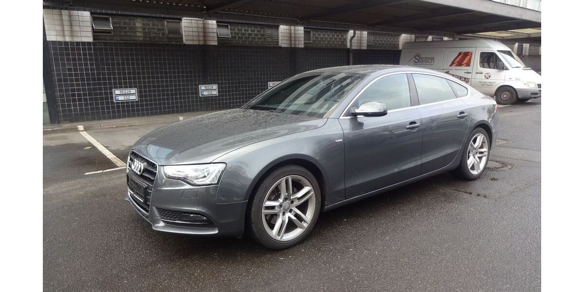 Audi A5 141.000 km 8.900 &euro; Berlin 12249