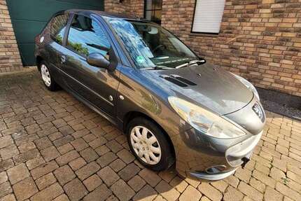 Peugeot 206 146.320 km 1.950 &euro; Vlatten (Heimbach) 52396