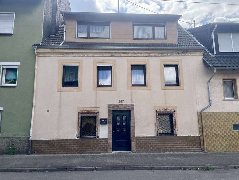 Haus zum Kaufen in Saarbrücken 120.000 € 90 m²