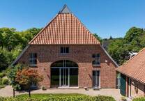 Historisches Fachwerkhaus mit zwei Wohnungen in Eutin-Fissau