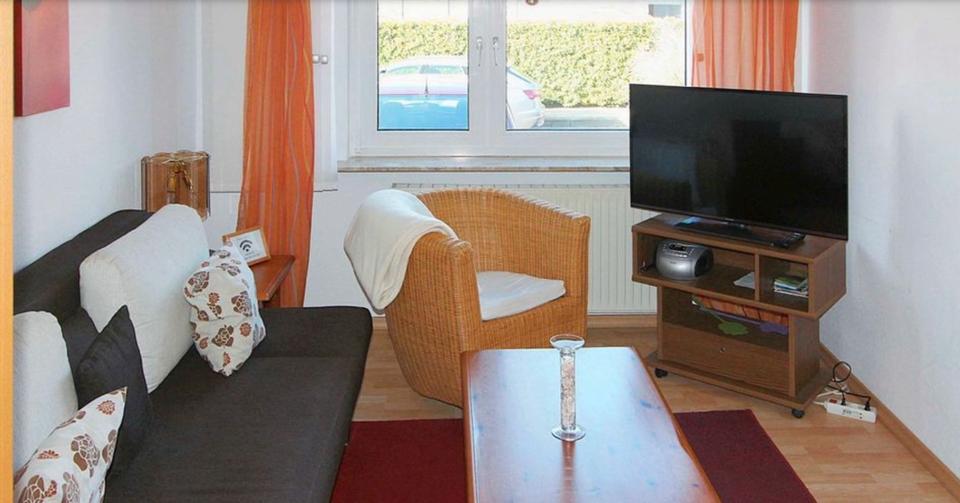 Mehrfamilienhaus, Wohnhaus Cuxhaven Döse - 8 Zimmer, 209 m&sup2;, 425.000&euro; | Angebot:26890519
