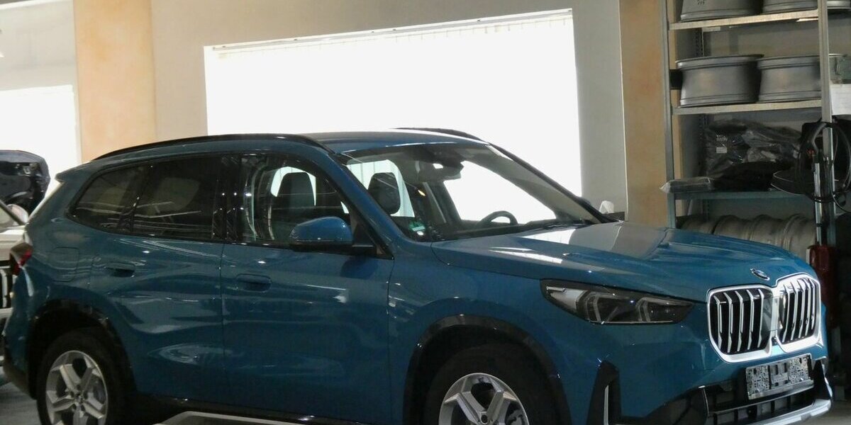 BMW X1 23d xDrive x-Line AHK,360°,HUD,Leder 38.900 km 36.590 &euro; Landshut 84030