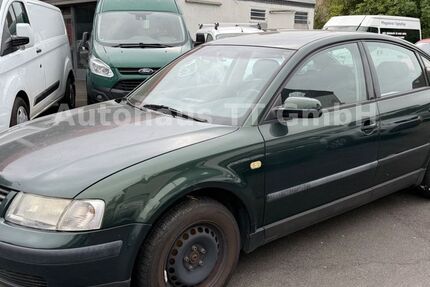 VW Passat 110.031 km 1.950 € Bergheim bei Köln 50126