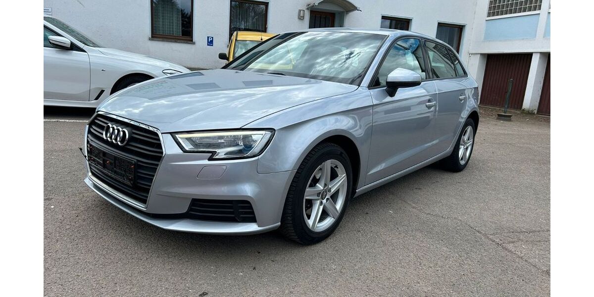 Audi A3 130.000 km 12.300 &euro; Saarbrücken 66117