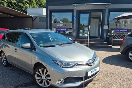 Toyota Auris 116.112 km 12.800 &euro; Lübeck 23560