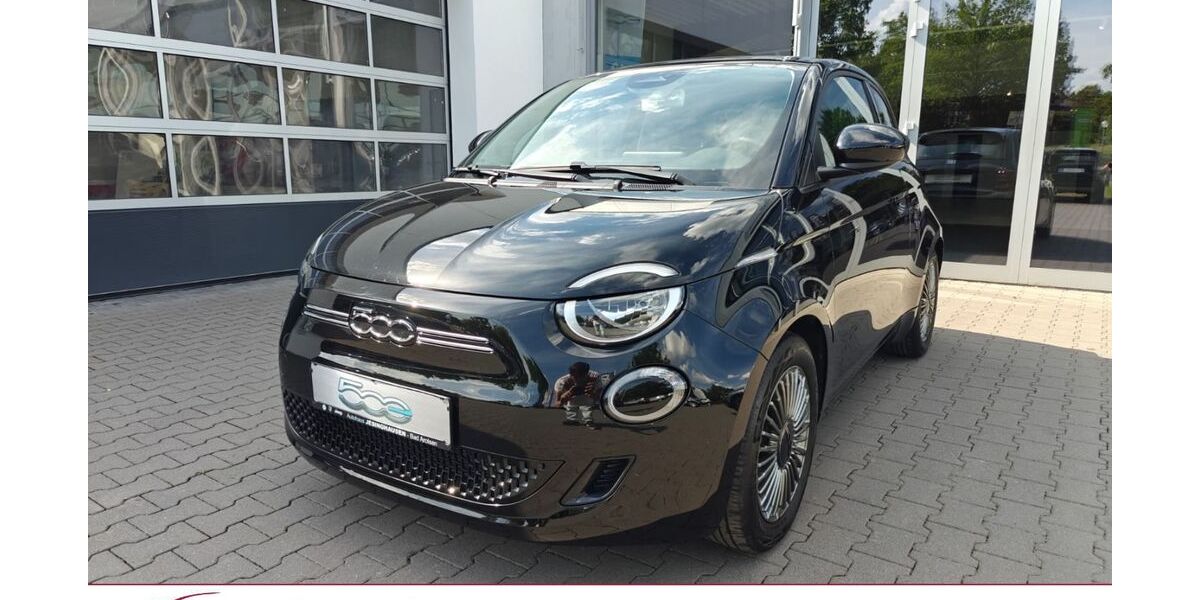 Fiat 500e 30.050 km 18.950 &euro; Bad Arolsen 34454