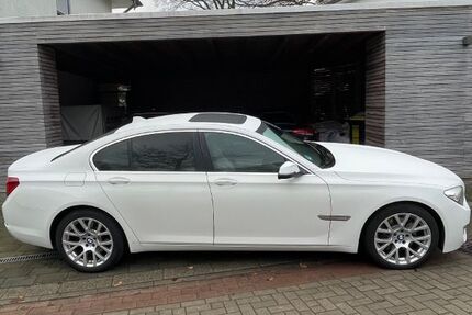 BMW 730 272.000 km 14.750 &euro; Bremen 28717