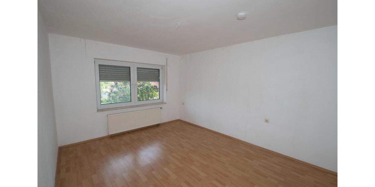 Erdgeschoßwohnung Lügde - 3 Zimmer, 88 m&sup2;, 500&euro; | Angebot:26696760