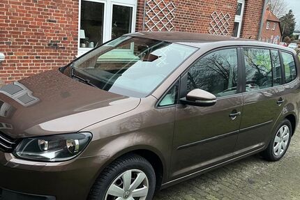 VW Touran 102.000 km 7.099 &euro; Weddingstedt 25795