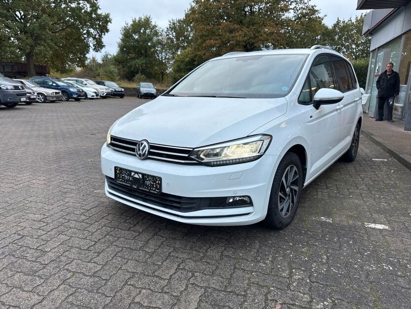 VW Touran 143.000 km 15.990 € Bornhoeved 24619