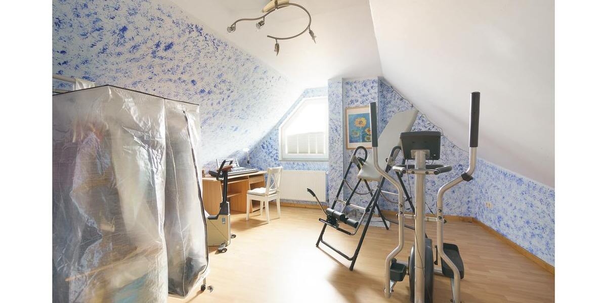 ***2 Wohn- und 2 Geschäftshäuser auf 2.234 m² großem Grundstück*** - Mehrfamilienhaus, Wohnhaus Ostrhauderfehn | Angebot:22307242