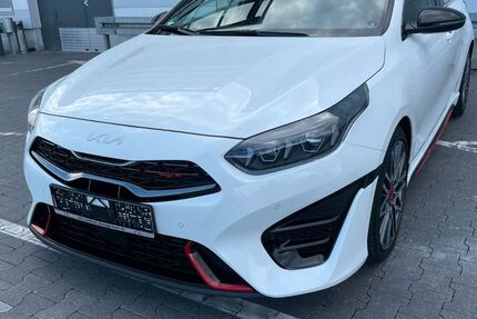 Kia ceed / Ceed 65.000 km 22.900 &euro; Schwedt/Oder 16303