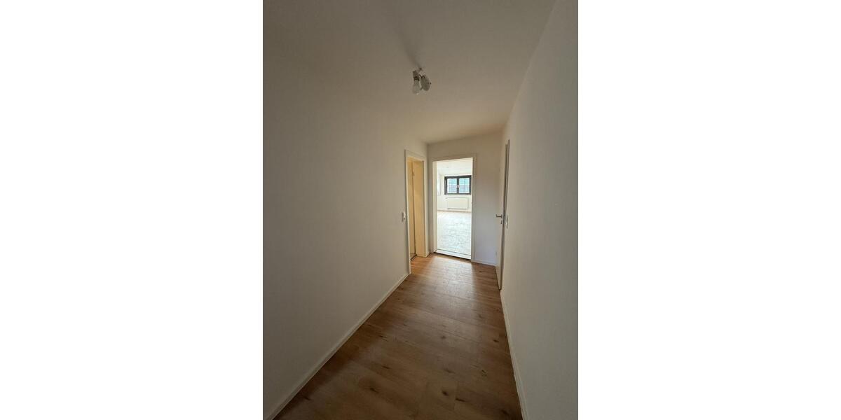 Etagenwohnung Kahla - 2.5 Zimmer, 68 m&sup2;, 650&euro; | Angebot:25806483