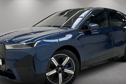 BMW iX 32.245 km 59.470 € Dreieich-Sprendlingen 63303