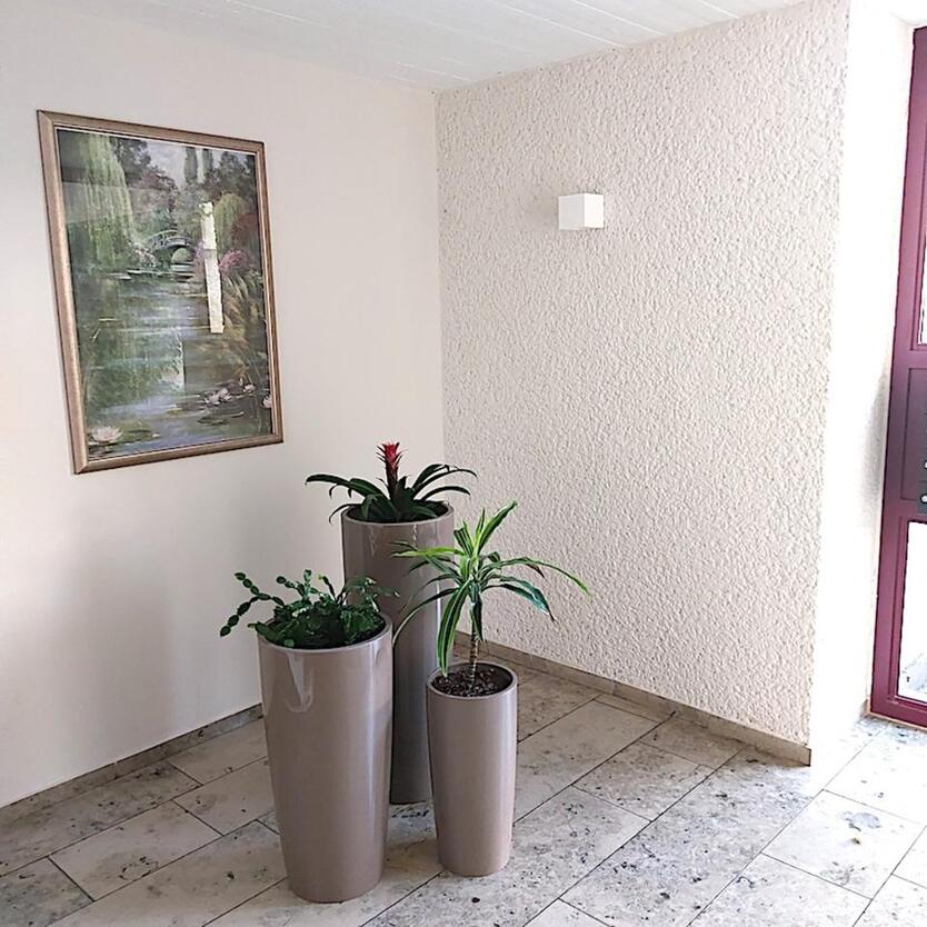 EXKL. Moderne, 4 Z., ETW, 150 qm Wfl., in RUHIHER LAGE (Erbpacht)