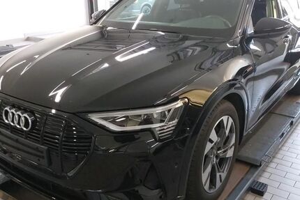 Audi e-tron 32.073 km 31.169 &euro; Hagen 58091