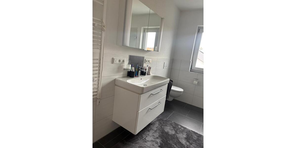 Doppelhaushälfte Kösching - 6 Zimmer, 160 m&sup2;, 2.000&euro; | Angebot:25046986